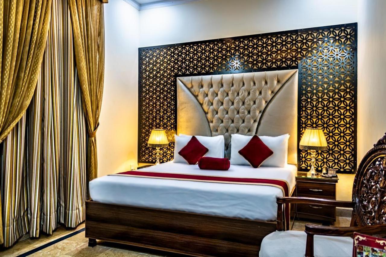 Rose Palace Hotel, Gulberg Lahore Exteriör bild
